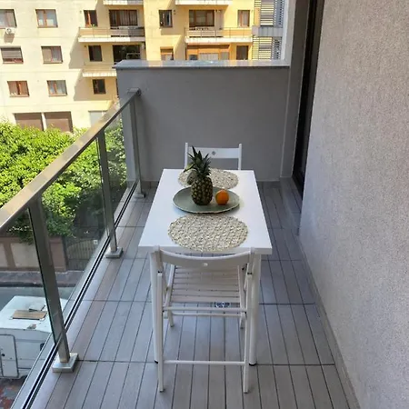 The Coziest Place In Town - 2 Metro Stations From City Center Apartment *